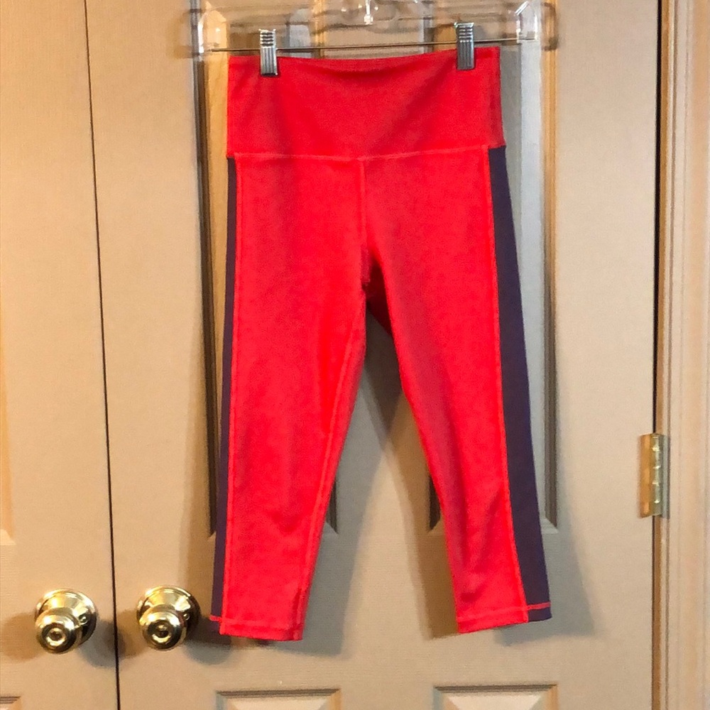 ZYIA Red Royalty Strip Light n Tight Hi-Rise Crop 17” Leggings
